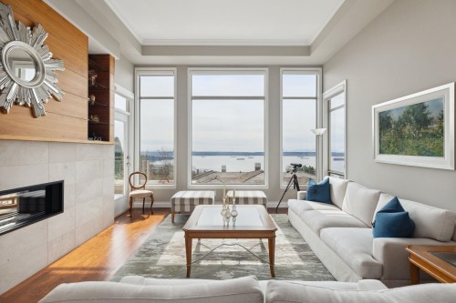 2416 Carr Lane, West Vancouver, BC 
