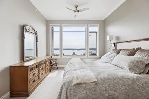 2416 Carr Lane, West Vancouver, BC 