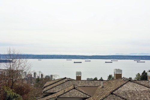 2416 Carr Lane, West Vancouver, BC 
