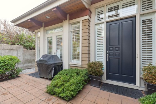 2416 Carr Lane, West Vancouver, BC 