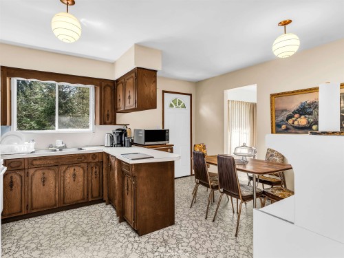2553 Bendale Road, North Vancouver, BC 