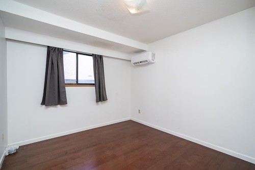 4332 Victoria Drive, Vancouver, BC 