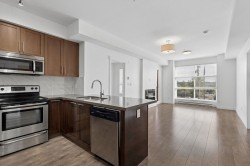 205-827 Roderick Avenue  Coquitlam, BC V3K 0E3