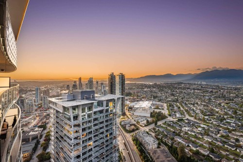 5404-4880 Lougheed Highway, Burnaby, BC 