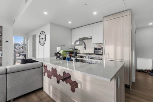 1706-901 Lougheed Highway, Coquitlam, BC 