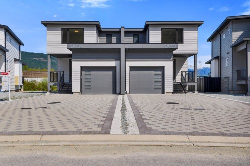 1005 Phare Crescent, Pemberton, BC - Outdoor