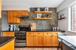 207-2080 Maple Street  Vancouver, BC V6J 4P9