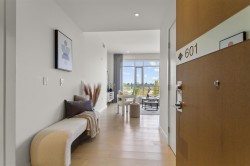 601-5189 Cambie Street  Vancouver, BC V5Z 2Z6