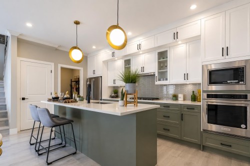 101-1211 Thomas Avenue, Coquitlam, BC 