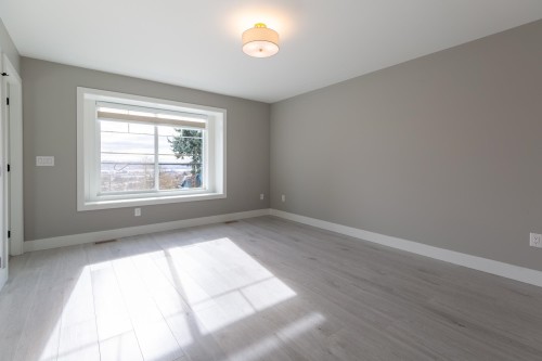 101-1211 Thomas Avenue, Coquitlam, BC 