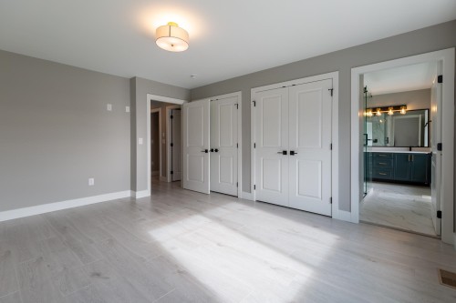 101-1211 Thomas Avenue, Coquitlam, BC 