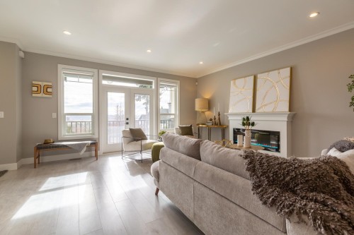 101-1211 Thomas Avenue, Coquitlam, BC 