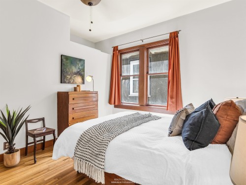 1756 7Th Avenue E, Vancouver, BC 