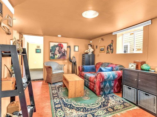 1756 7Th Avenue E, Vancouver, BC 