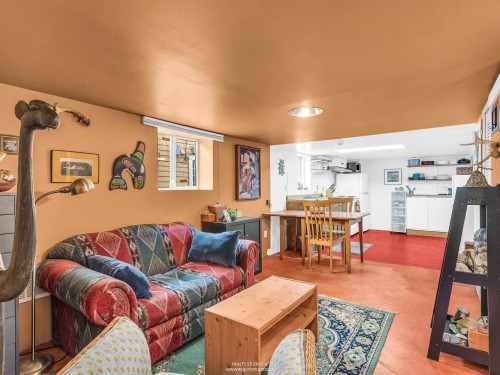 1756 7Th Avenue E, Vancouver, BC 