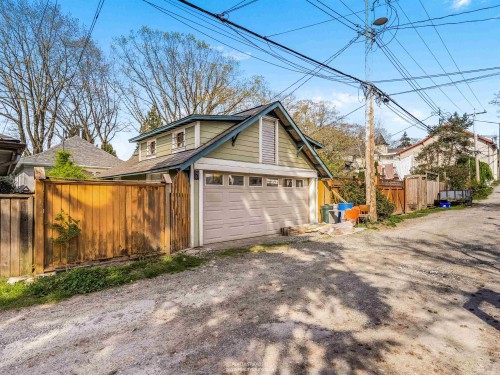 1756 7Th Avenue E, Vancouver, BC 