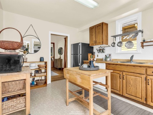 1756 7Th Avenue E, Vancouver, BC 