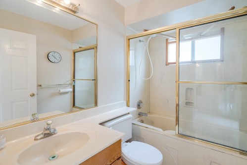 927 50Th Avenue E, Vancouver, BC 