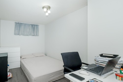 927 50Th Avenue E, Vancouver, BC 