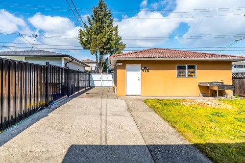 927 50Th Avenue E, Vancouver, BC 