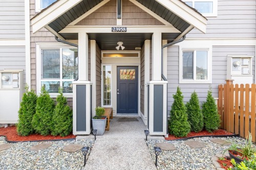 23958 Kanaka Way  Maple Ridge, BC V2W 0H7