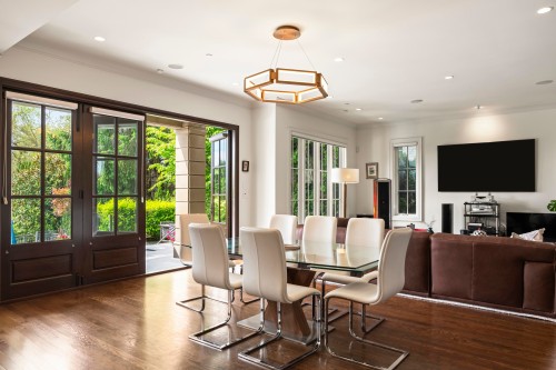 1075 Groveland Road, West Vancouver, BC 