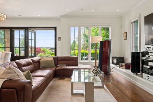 1075 Groveland Road, West Vancouver, BC 