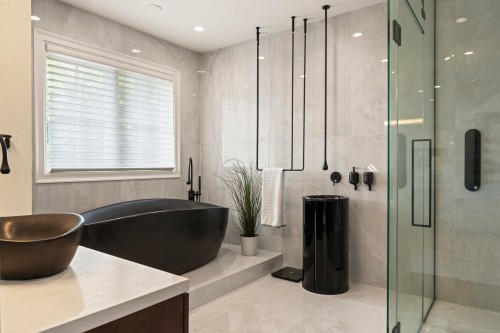 1075 Groveland Road, West Vancouver, BC 