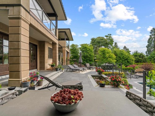 1075 Groveland Road, West Vancouver, BC 