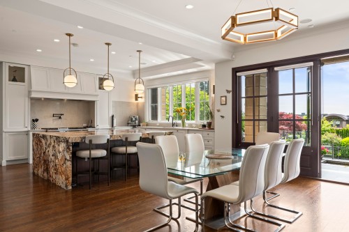 1075 Groveland Road, West Vancouver, BC 