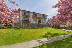 370 Kootenay Street N Vancouver, BC V5K 3R5