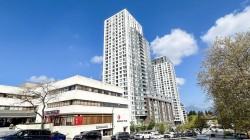 2703-5665 Boundary Road  Vancouver, BC V5R 0E4