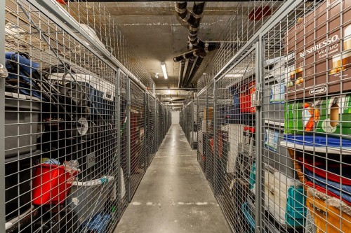 512-9888 University Crescent, Burnaby, BC - Indoor With Storage