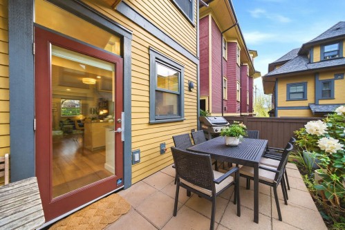 1837 Charles Street, Vancouver, BC 