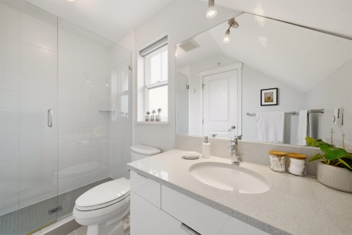 1837 Charles Street, Vancouver, BC 