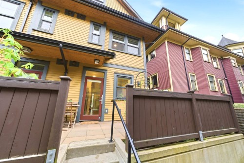 1837 Charles Street, Vancouver, BC 