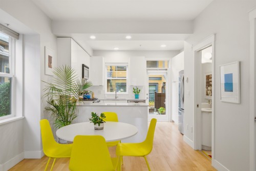 1837 Charles Street, Vancouver, BC 