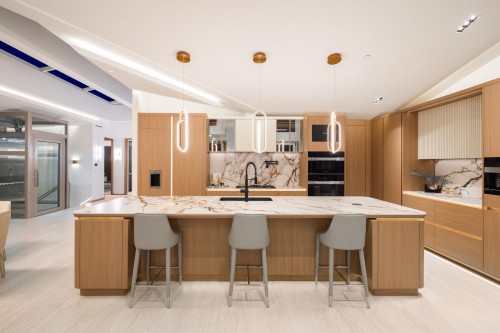 2356 Ottawa Avenue, West Vancouver, BC 