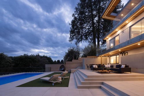 2356 Ottawa Avenue, West Vancouver, BC 