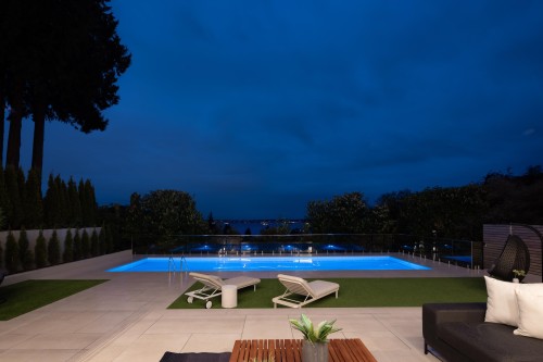 2356 Ottawa Avenue, West Vancouver, BC 