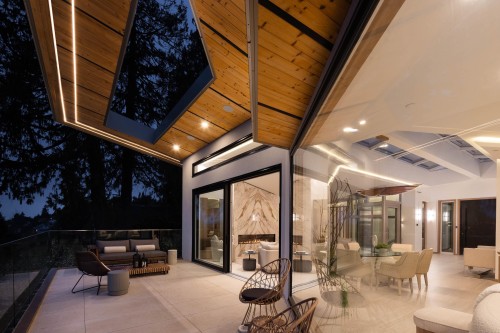 2356 Ottawa Avenue, West Vancouver, BC 