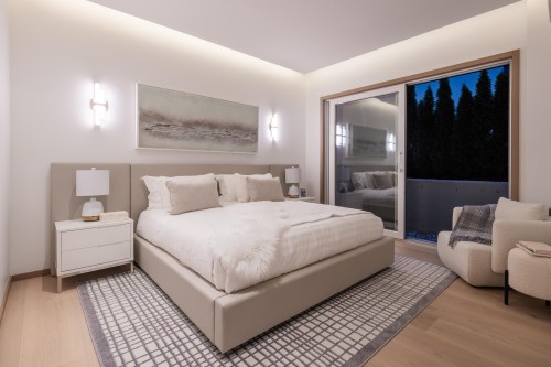 2356 Ottawa Avenue, West Vancouver, BC 