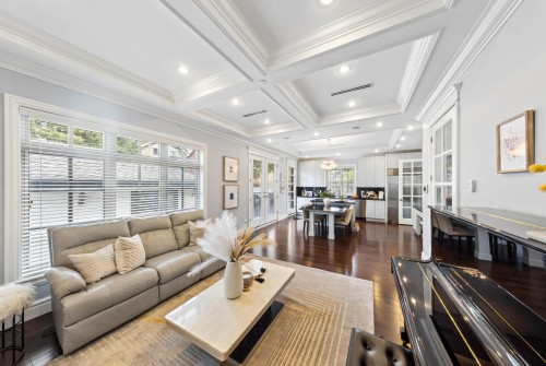 3587 38Th Avenue W, Vancouver, BC 