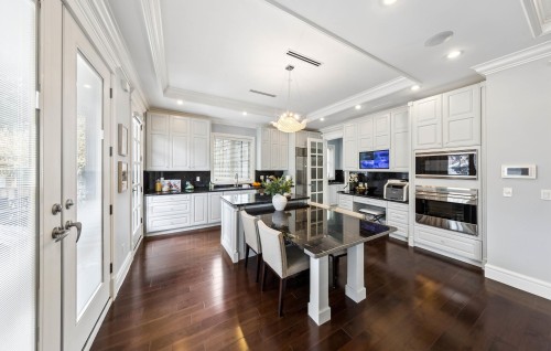 3587 38Th Avenue W, Vancouver, BC 