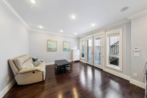 3587 38Th Avenue W, Vancouver, BC 