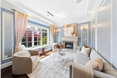 3587 38Th Avenue W, Vancouver, BC 