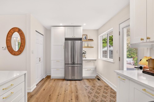 5830 Heron Place, Sechelt, BC 