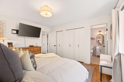 5830 Heron Place, Sechelt, BC 