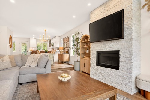 5830 Heron Place, Sechelt, BC 