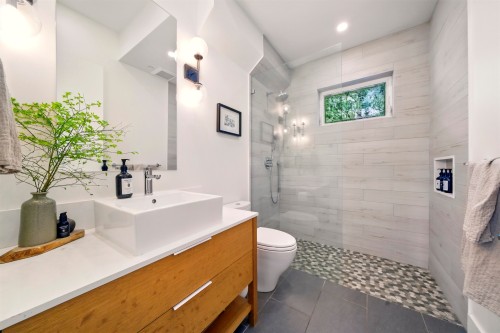 5577 Indian River Drive, North Vancouver, BC 